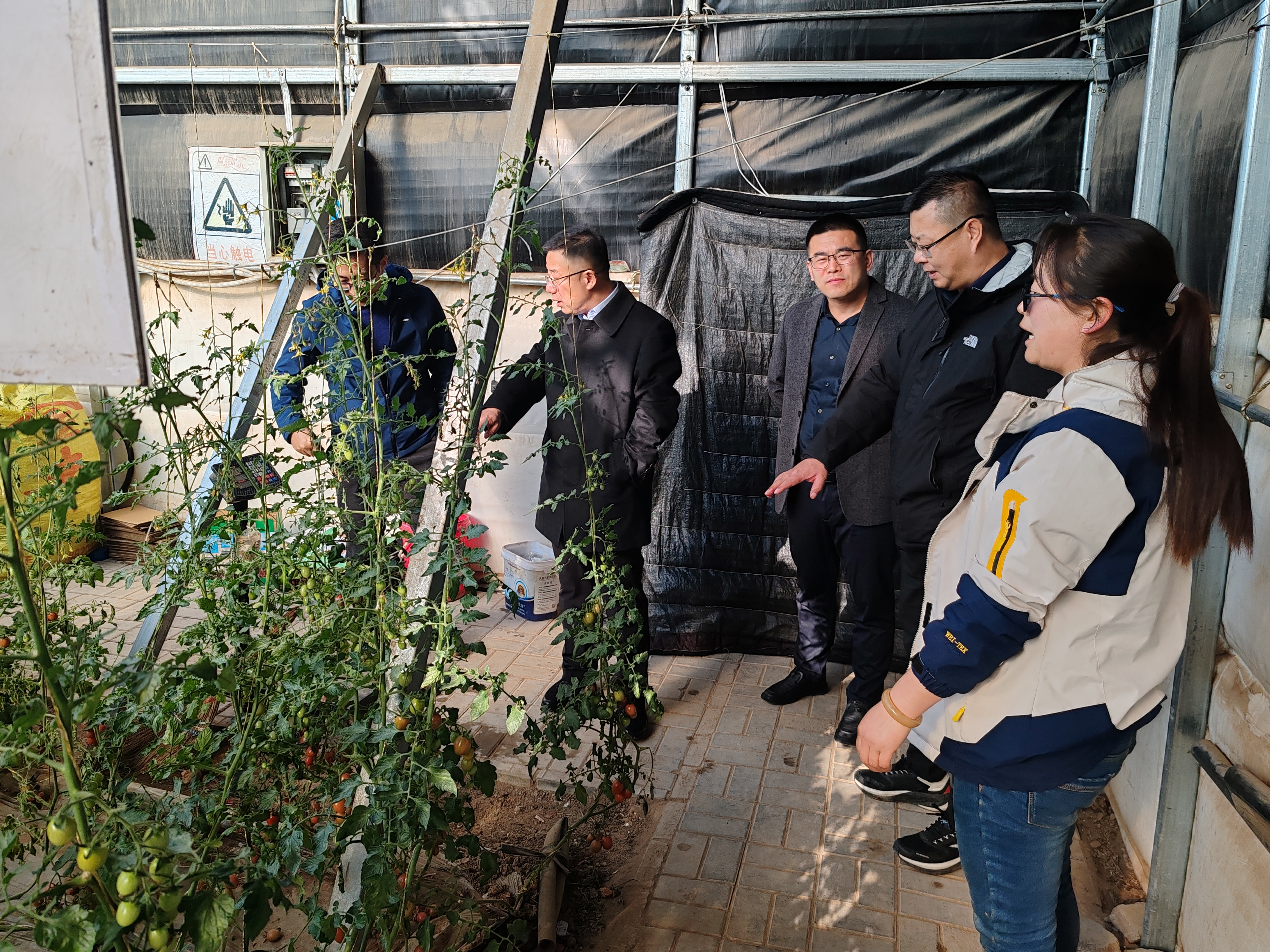 公司微生物科技专家服务团开发的“微生物液体菌剂”深受企业好评